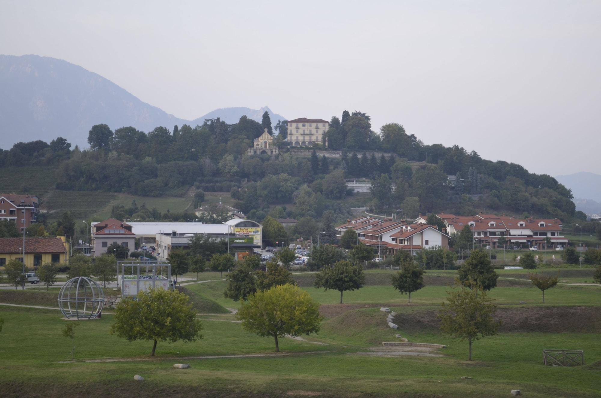 Hotel Cavalieri Pinerolo Exteriér fotografie
