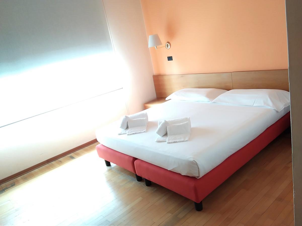 Hotel Cavalieri Pinerolo Exteriér fotografie
